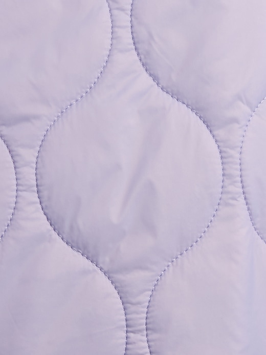 leichte gesteppte kinderjacke aus recyceltem material