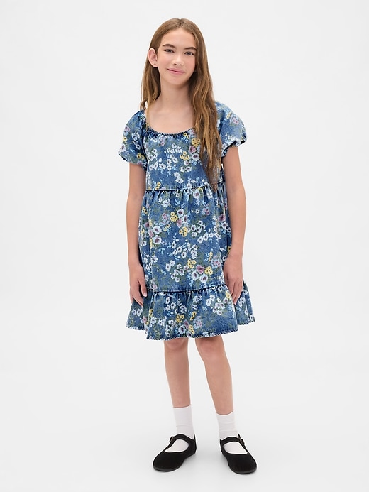 kinder-jeanskleid mit puffärmeln und blumenmuster
