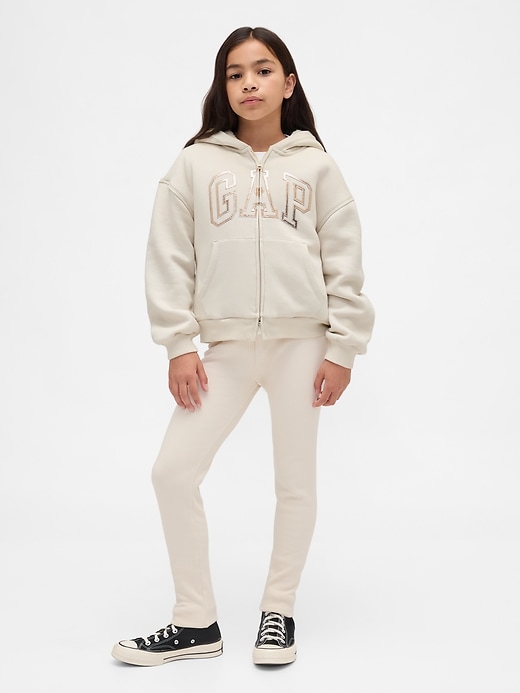 kinder-hoodie mit sherpa-futter und grafiklogo