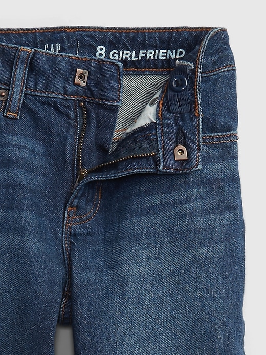 kinder-jeans mit mittelhohem bund girlfriend-style
