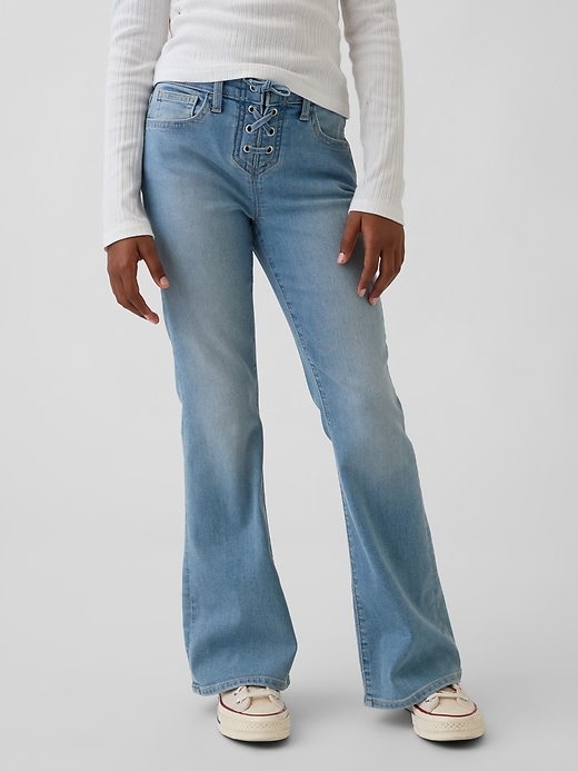 kinder-schnürjeans im 70er-jahre-stil mit hohem bund und schlaghose