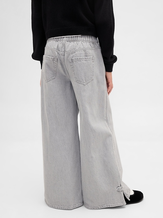 kinder-jeans mit niedrigem bund schleife und geteiltem saum baggy-jeans
