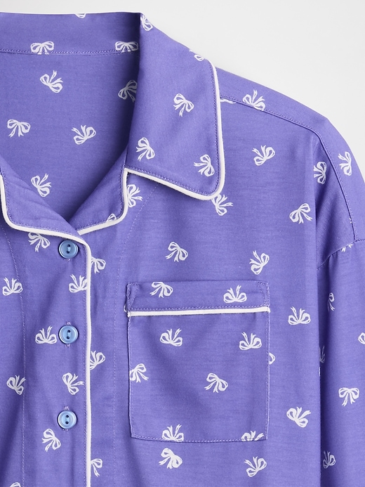 kinder-pyjama-set aus recycelten materialien
