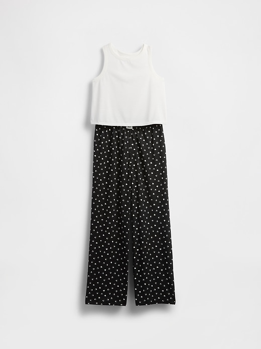 kinder-pyjama-set aus recyceltem material