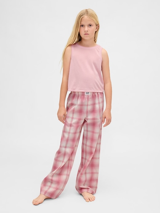 kinder-pyjama-set aus recyceltem material
