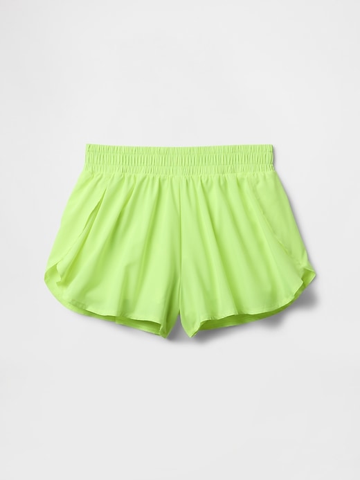 schnelltrocknende laufshorts für kinder mit schmetterlingsaum