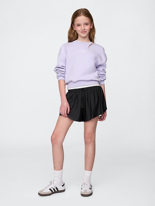 kinder-laufshorts mit schmetterlingsaum