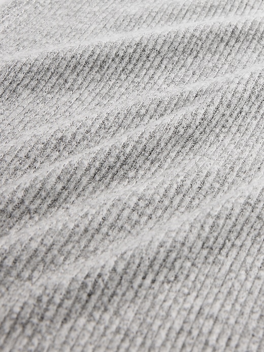 kinder-ripphose aus weichem material mit weitem bein