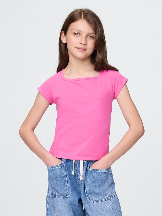 kinder-t-shirt mit eckigem ausschnitt