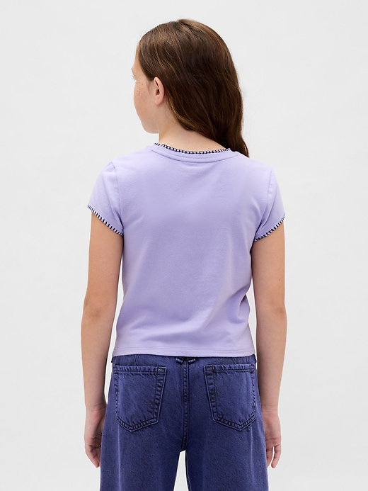 gap × disney tim burtons „nightmare before christmas kinder-t-shirt mit verkleinerter grafik